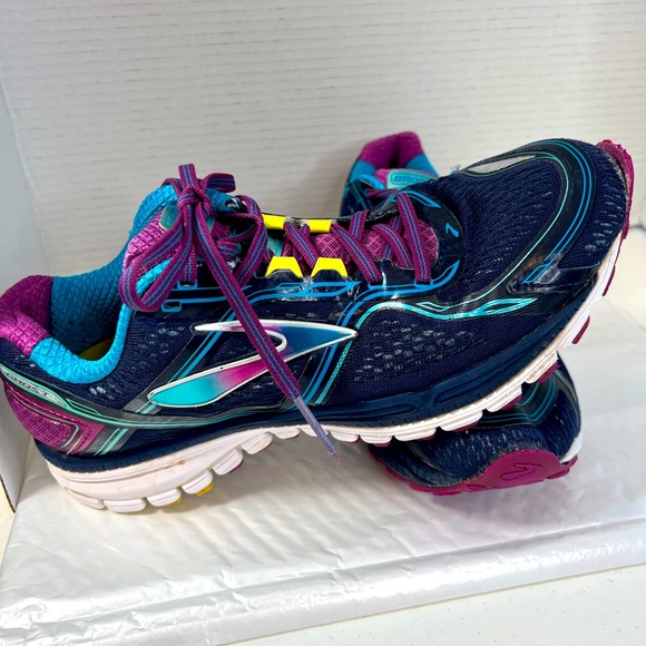 Brooks Shoes Brooks Ghost 8th Edition Sneakers Sz Poshmark